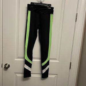 NWT Victoria’s Secret Pink fleece lined leggings